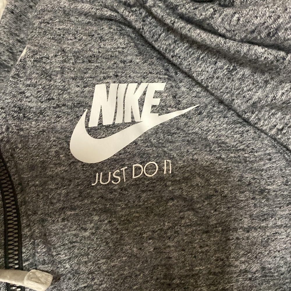 Nike zip-up jacket - Picture 4 of 5